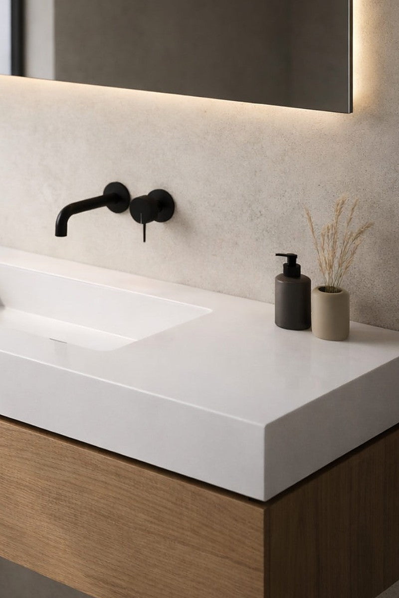 Explosion White Quartz countertops in a kitchen