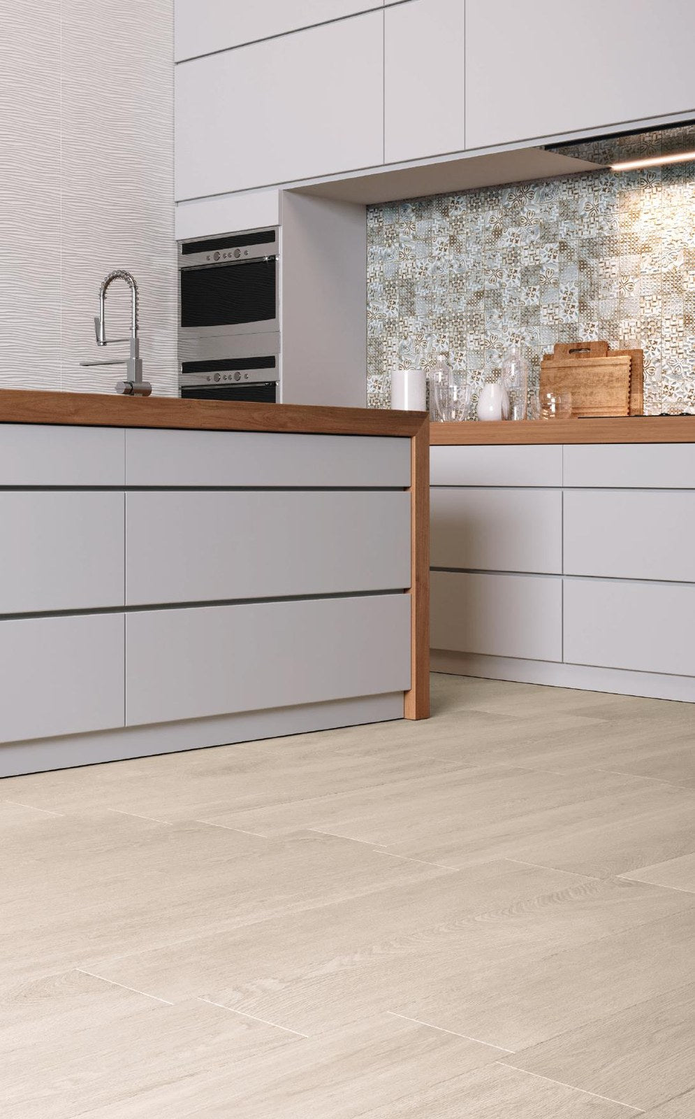 Nativo Avorio wood-look porcelain tile kitchen